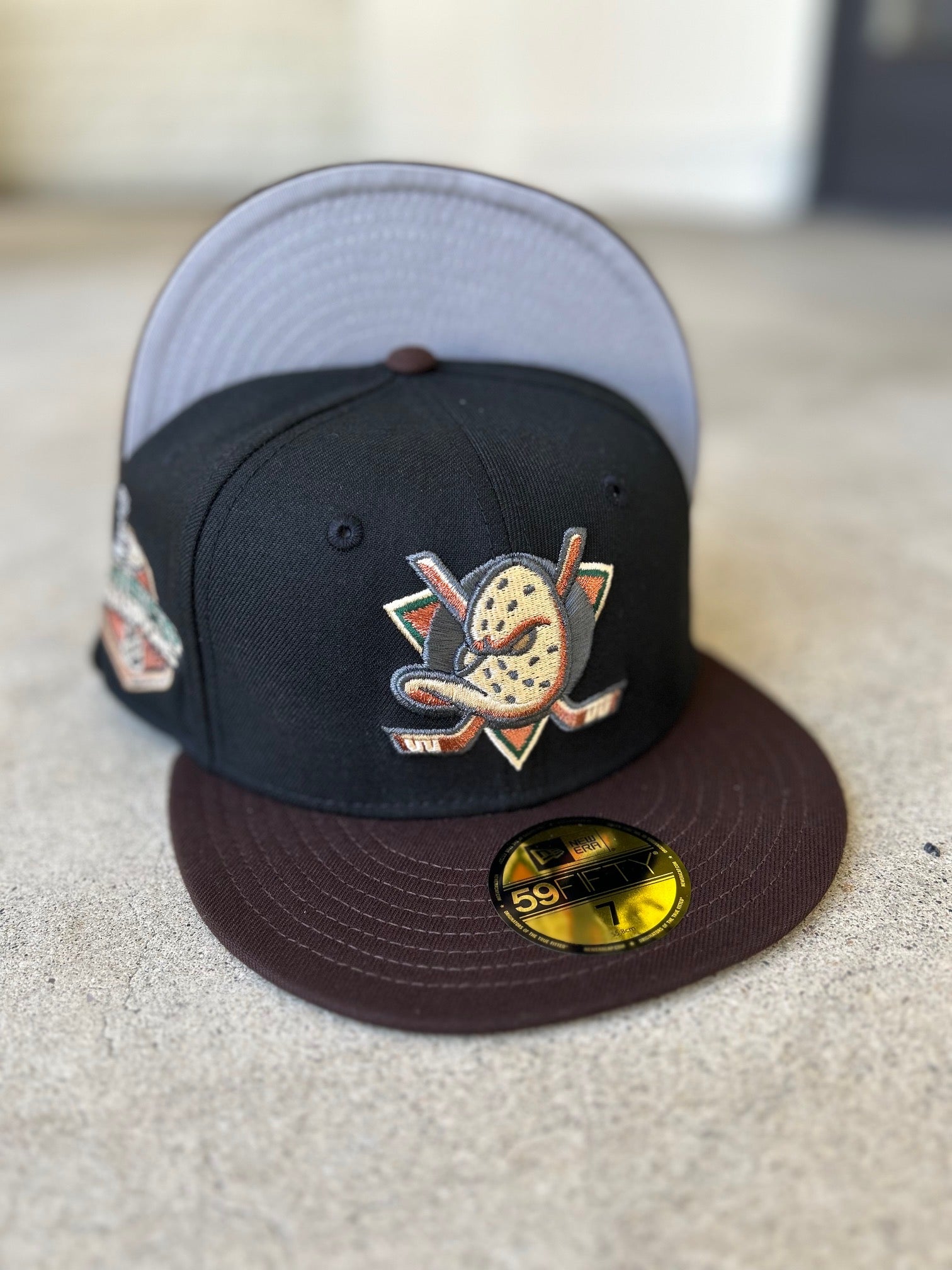 Anaheim Ducks 2 Tone Black Brown Stanley Cup Patch