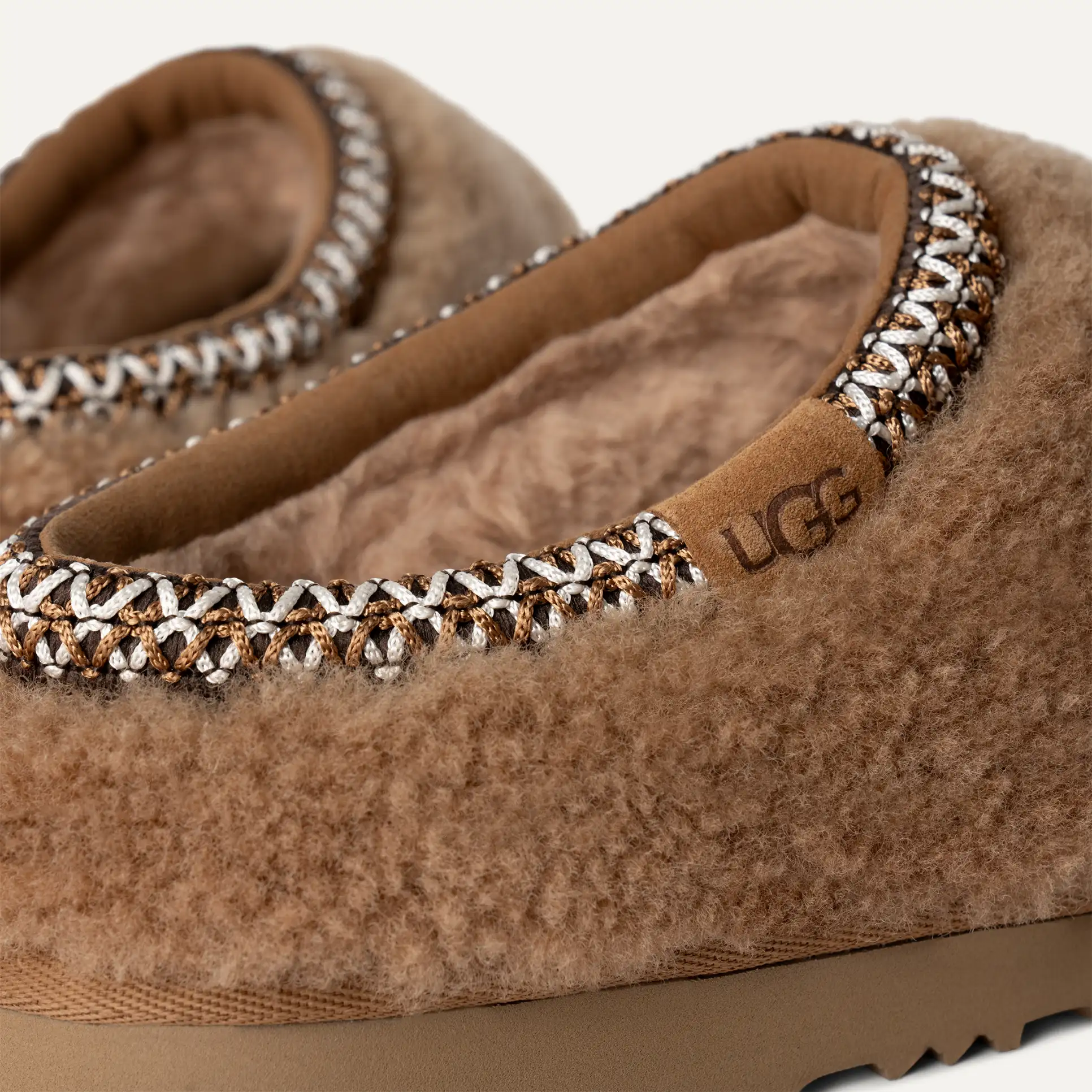 UGG Women's Tasman Maxi Curly Chestnut