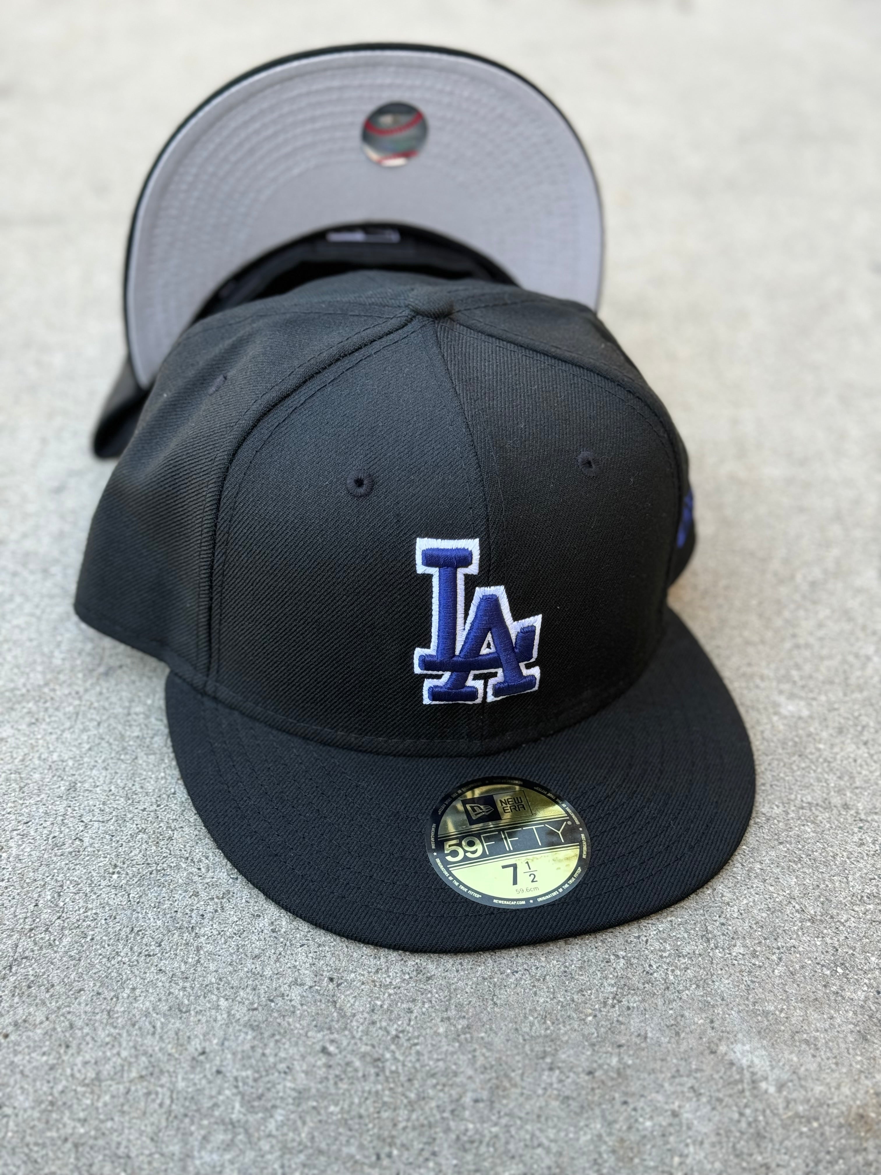 New Era Black Royal Outline